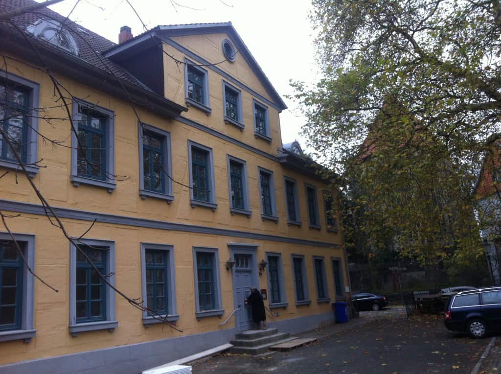 Rechts­an­walts­kammer übernimmt Garni­sons­schule