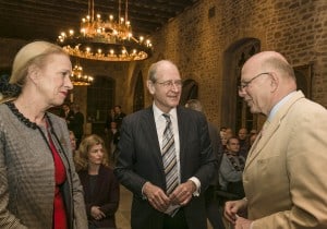 Erika und Richard Borek mit Professor Christoph Stölzl. Foto: Peter Sierigk