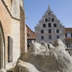 Gewandhaus Westseite, Platz an der Martinikirche. Foto: Peter Sierigk