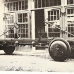 Ein Fahrgestell für das Büssing-Panzerfahrzeug A7V mit Doppellenkung, das ebenso schnell vorwärts- wie rückwärtsfahren konnte. Büssing-Foto Archiv E.-J. Zauner