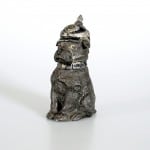 Hundefigur mit Pickelhaube, privater Leihgeber, Foto: Braunschweigisches Landesmuseum/ I. Simon