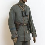 Uniformrock Ernst Jüngers mit Armbinde „Gibraltar“, Privatsammlung, Foto: Braunschweigisches Landesmuseum /P. Sierigk