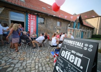 Der „Pferdestall“ in Helmstedt ist ein beliebter Treffpunkt für Kunst, Musik und Gespräche. Foto: Nico Jäkel