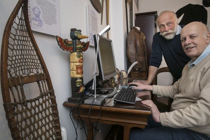 Thomas Ostwald (links) und Christoph Nissen im Gerstäcker-Museum. Foto: Peter Sierigk