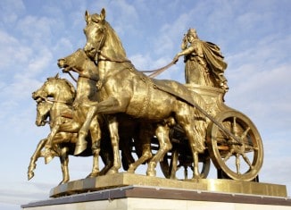 Die Quadriga auf dem Braunschweiger Residenzschloss (Aufnahme 2008). Foto: Richard Borek Stiftung