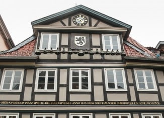 Das „Eulenspiegel-Haus“ am Kohlmarkt wurde im Jahre 1758 vom Hofbaumeister Georg Christoph Sturm errichtet. Foto: Thomas Ostwald