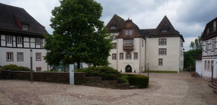 Der Hof von Schloss Fürstenberg ist frisch gepflastert. Foto: Die Braunschweigische Stiftung