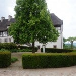 Blick entlang des Schlosses von der Terrasse aus. Foto: Die Braunschweigische Stiftung