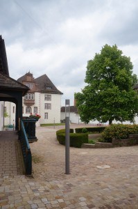 Blick über den Hof auf das Schlossgebäude. Foto: Die Braunschweigische Stiftung