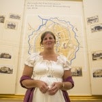 Gästeführerin Elke Frobese wird in der Rolle der Marie mehrfach durch die Ausstellung führen. Foto: Peter Sierigk