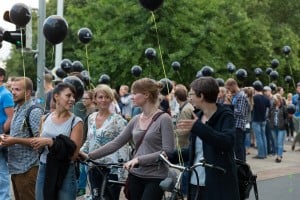 Die Luftballons waren das Erkennungszeichen bei der dritten Tour. Foto: Justus Zeemann