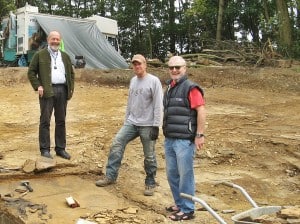 Prof. Ulrich Joger, Dr. Ralf Kosma, Dr. Rüdiger Scheller im Geopunkt Schandelah (vlnr.). Foto: SNHM