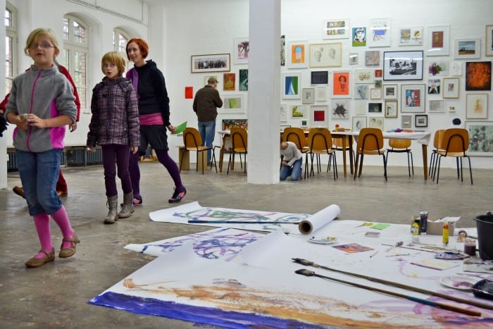 Immer spannend: ein Besuch bei Kunstschaffenden. Foto: Die Braunschweigische Stiftung