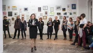 Dr. Anne Mueller von der Haegen begrüßte zum Kunstfest im Allgemeinen Konsumverein. Foto: Peter Sierigk