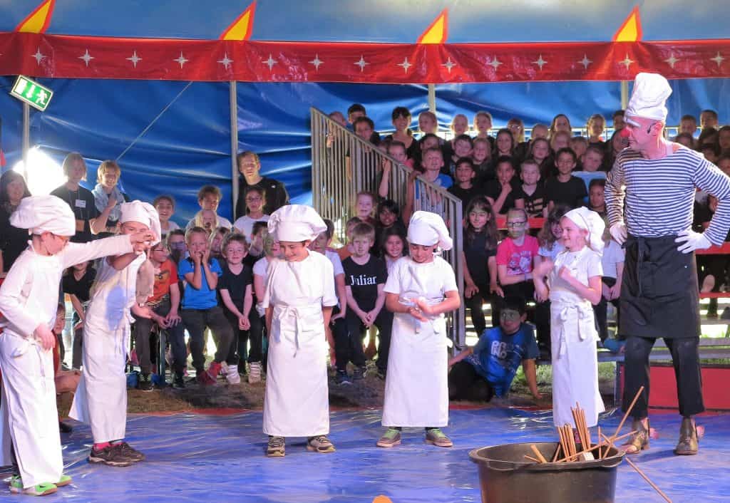 50 Jahre Schule in der Manege gefeiert