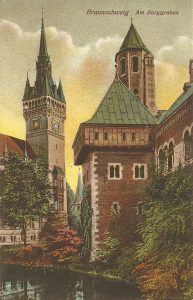 Postkarte mit Motiv der Burg Danwarderode. Foto: Archiv Ostwald