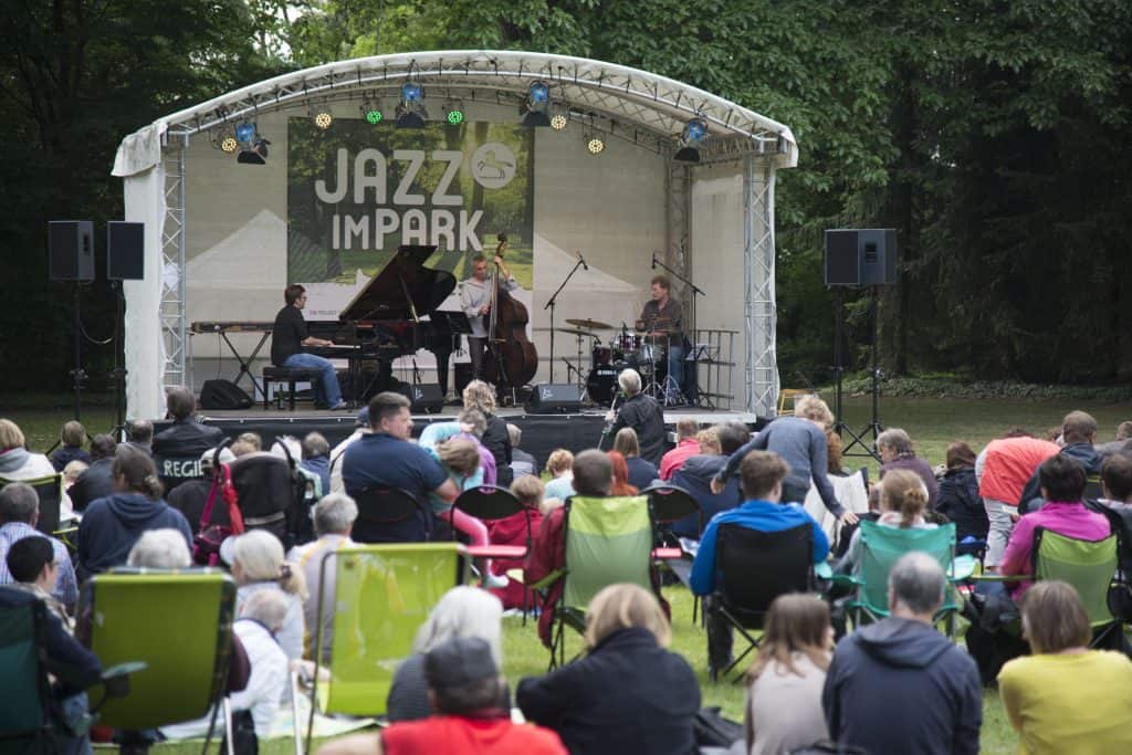 Locker und entspannt bei „Jazz im Park“