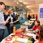 Jury-Besuch bei Regionalwettbewerb „Jugend forscht“. Foto: Andreas Greiner-Napp