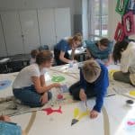 Fleißige Schüler im Werkraum. Foto: IGS Querum