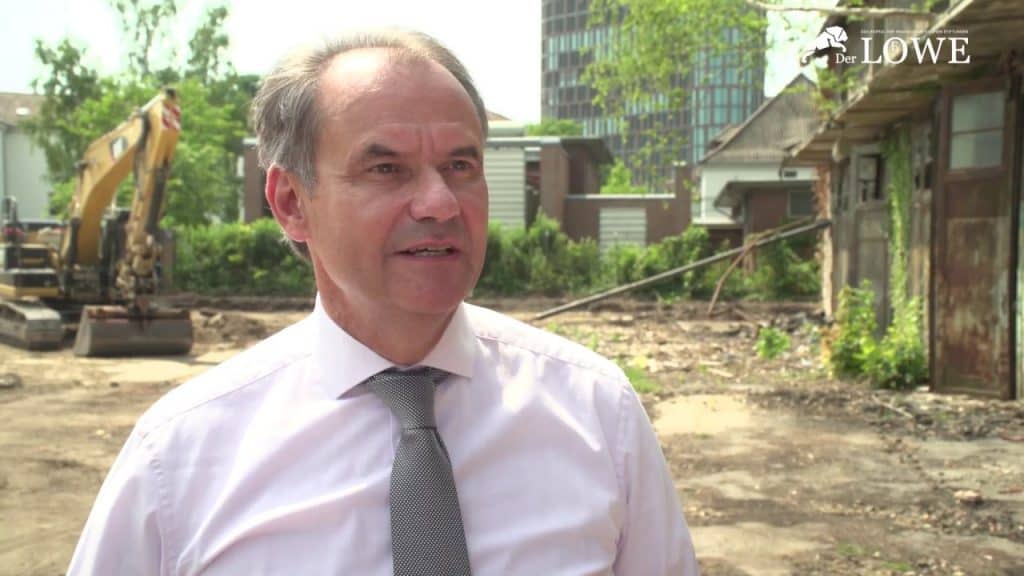 Erster Spaten­stich für Quartier St. Leonhard