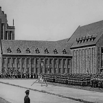 Einweihung der Bernhard-Rust-Hochschule 1937. Foto: Screenshot, Deutsche Bauhütte