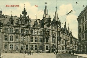 Oberpostdirektion in der Friedrich-Wilhelm-Straße. Bildnachweis: Stadtarchiv Braunschweig (H XVI: E V 4)