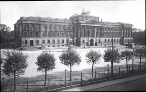 Das historische Schloss. Foto: Verlag