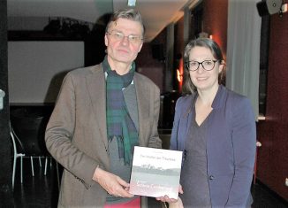 Dr. Ulrike Sbresny, Leiterin des Schlossmuseums Braunschweig, während der Buchpräsentation mit Heinrich Prinz von Hannover. Foto: Schlossmuseum