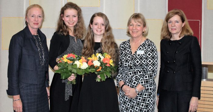 Erika Borek, Maria Eckhardt, Nicole Rudi, Petra Gottsand, Dr. Andrea Hanke (von links) während des Neujahrsempfangs für Damen. Foto: Anke Meyer