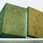 Neapel, 1980, Vulkanasche auf Leinwand, dreiteilig (280 x 450 cm). Foto: Städtisches Museum/Gerd Druwe und Ivano Polastri
