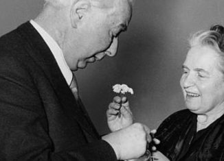 Elly Heuss-Knapp mit ihrem Mann Theodor Heuss, dem ersten Präsidenten der Bundesrepublik Deutschland. Archiv: IBR