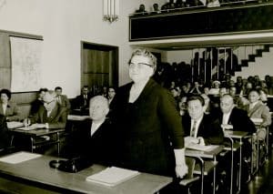 Martha Fuchs bei ihrer Amtsübernahme im Ratsaal. Foto: Stadtarchiv