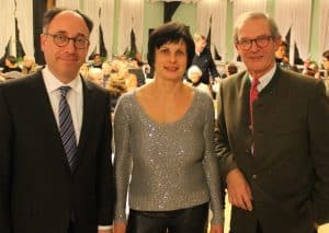 Ziehen an einem Strang: Tobias Henkel, Stiftung Braunschweigischer Kulturbesitz, Anke Kätzel, Vorstandsmitglied des Fördervereins Naturschutz Riddagshausen, und Henning Borek, Vorsitzender der Bürgerschaft Riddagshausen. Foto: Bürgerschaft Riddagshausen