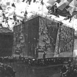 2013 wurde die Kubatur der ehemaligen Synagoge in der Stadthalle nachempfunden. Foto: BSL