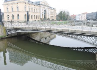 Die östliche Bahnhofsbrücke. Foto: Der Löwe