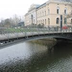 Die westliche Bahnhofsbrücke. Foto der Löwe