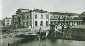 Alter Hauptbahnhof mit Okerbrücke. Foto: Stadtarchiv