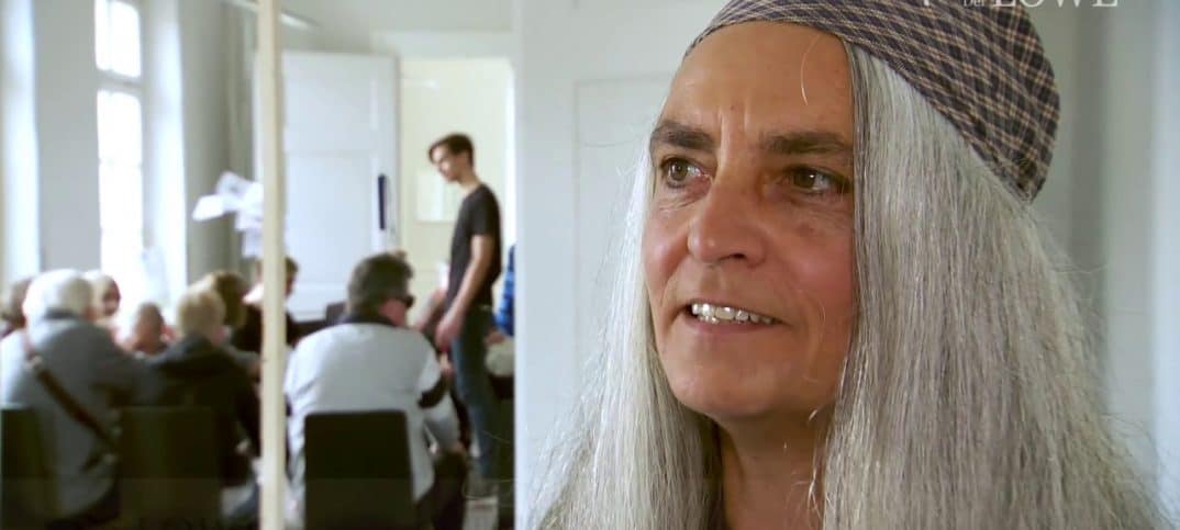Szene aus dem Video. Quelle: YouTube