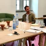 Die Stipendiaten Steve Luxembourg und Christian Schiebe mit Marcus Körber von der Städtischen Galerie Wolfsburg. Foto: Die Braunschweigische Stiftung
