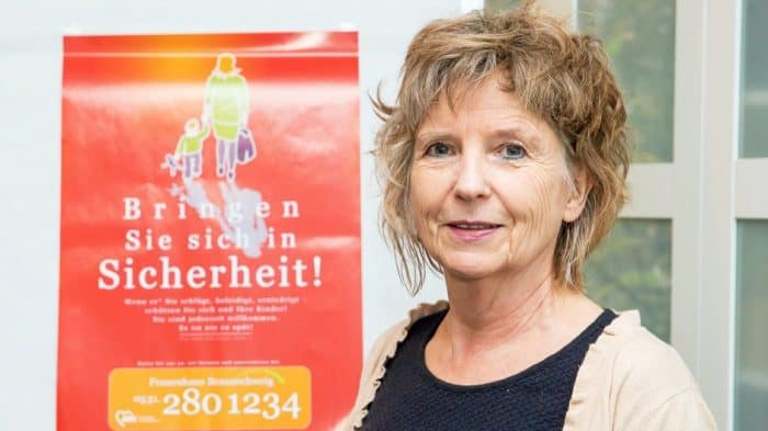 Gudrun Meurer-Hageroth geht nach 19 Jahren als Leiterin des Braunschweiger Frauenhauses in den Ruhestand. Foto: Philipp Ziebart/BestPixels.de
