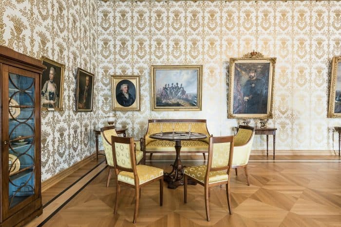 Mit dem Spiel- und Musikzimmer widmet das Schlossmuseum dem schönen Müßiggang am Hof ein ganzes Zimmer. Foto: Schlossmuseum / M. Küstner