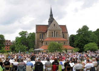 Immer ein Magnet für die Region: Klosterkirche Riddagshausen, hier beim Ökumenischen Pilgertag 2017. Foto: Henning Noske