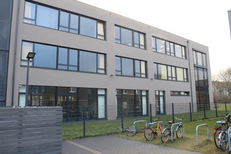 Den Neubau nutzen NO und Ricarda-Huch-Schule seit 2013 gemeinsam. Foto: Der Löwe