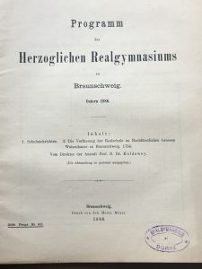 Titelblatt des Programms des Herzoglichen Realgymnasiums. Repro: Der Löwe