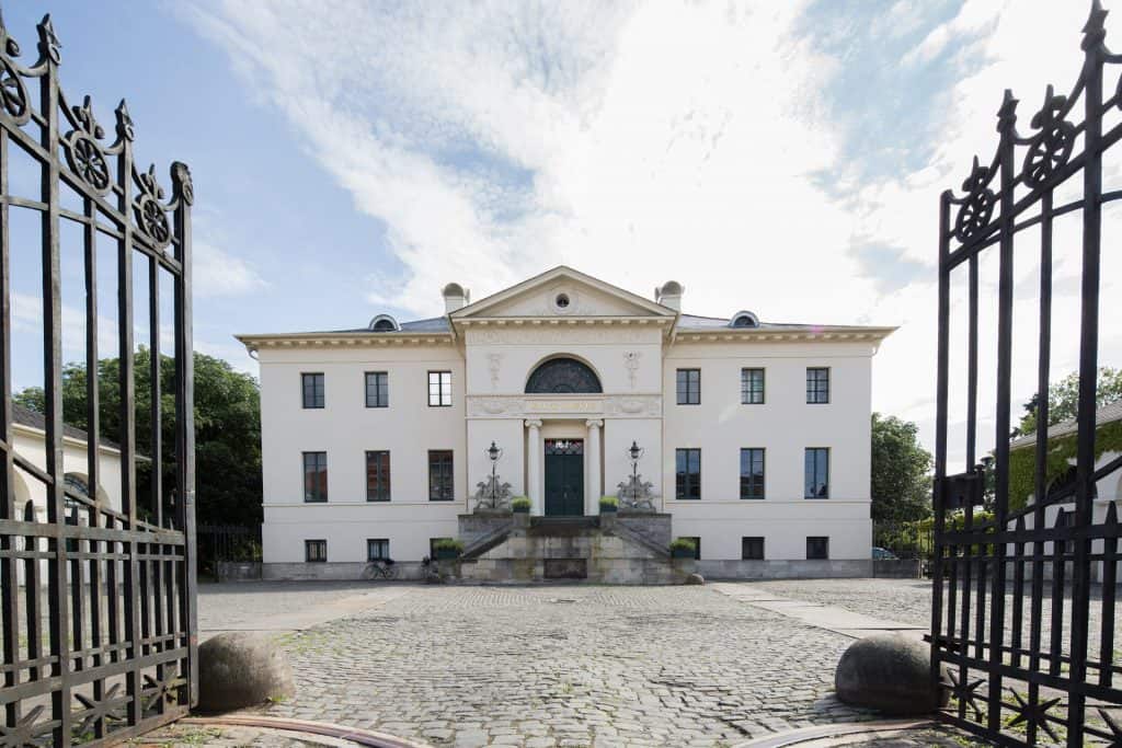 Altes Haus für neue Kunst