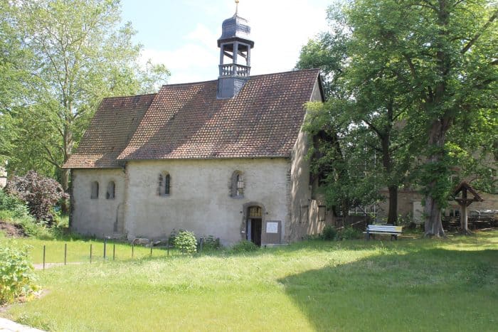 Blick auf die Kapelle St. Leonhard. Foto: Der Löwe