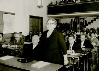 Martha Fuchs während ihrer Ernennung zur Oberbürgermeisterin im Braunschweiger Ratssaal. Foto: Stadtarchiv