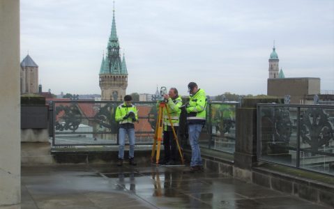 Vermessung der Quadriga. Foto: Bernd Wedemeyer