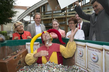 Das Till-Eulenspiegel-Museum liegt Axel Richter (ganz rechts) am Herzen. Foto: DBS