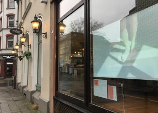 Blick ins Makery-Fenster (Kuhstraße 5). Foto: Donaji Martinez Garcia